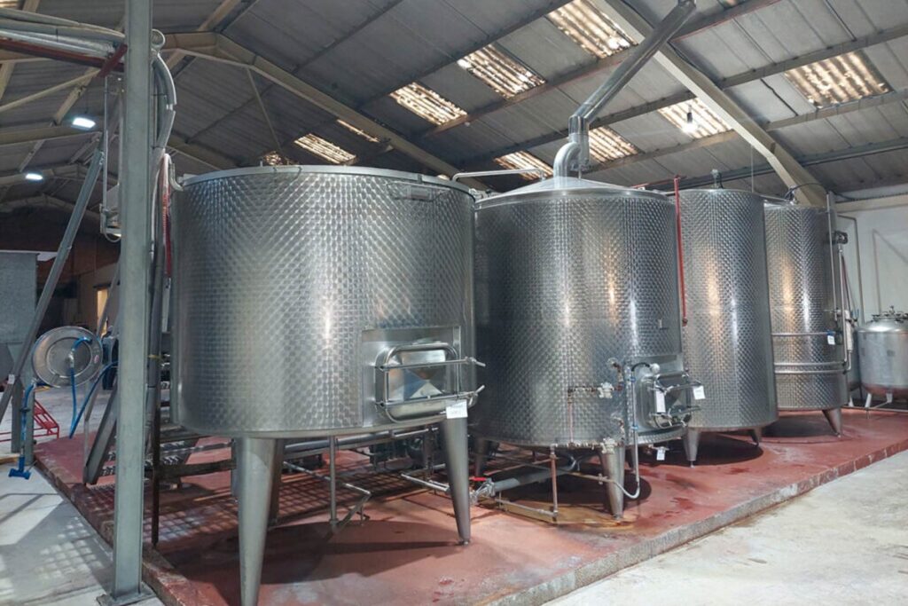 Four Vessel 30 Barrel Moeschle Brewery With Fermentation Tanks